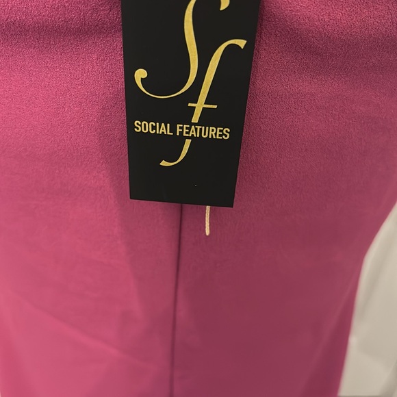 NWT SMALL FUCHIA MAXI DRESS LOW BACK - Picture 3 of 7